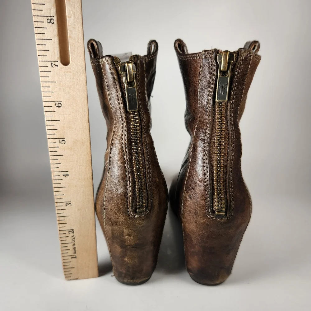 FRYE Women's Carson Wedge Bootie Size 7 Dark Taupe Leather Back Zipper Boho - Picture 7 of 13